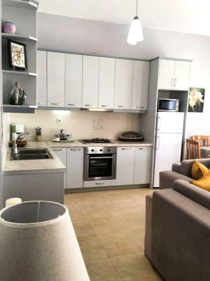 Lovely View Apartments Himarë