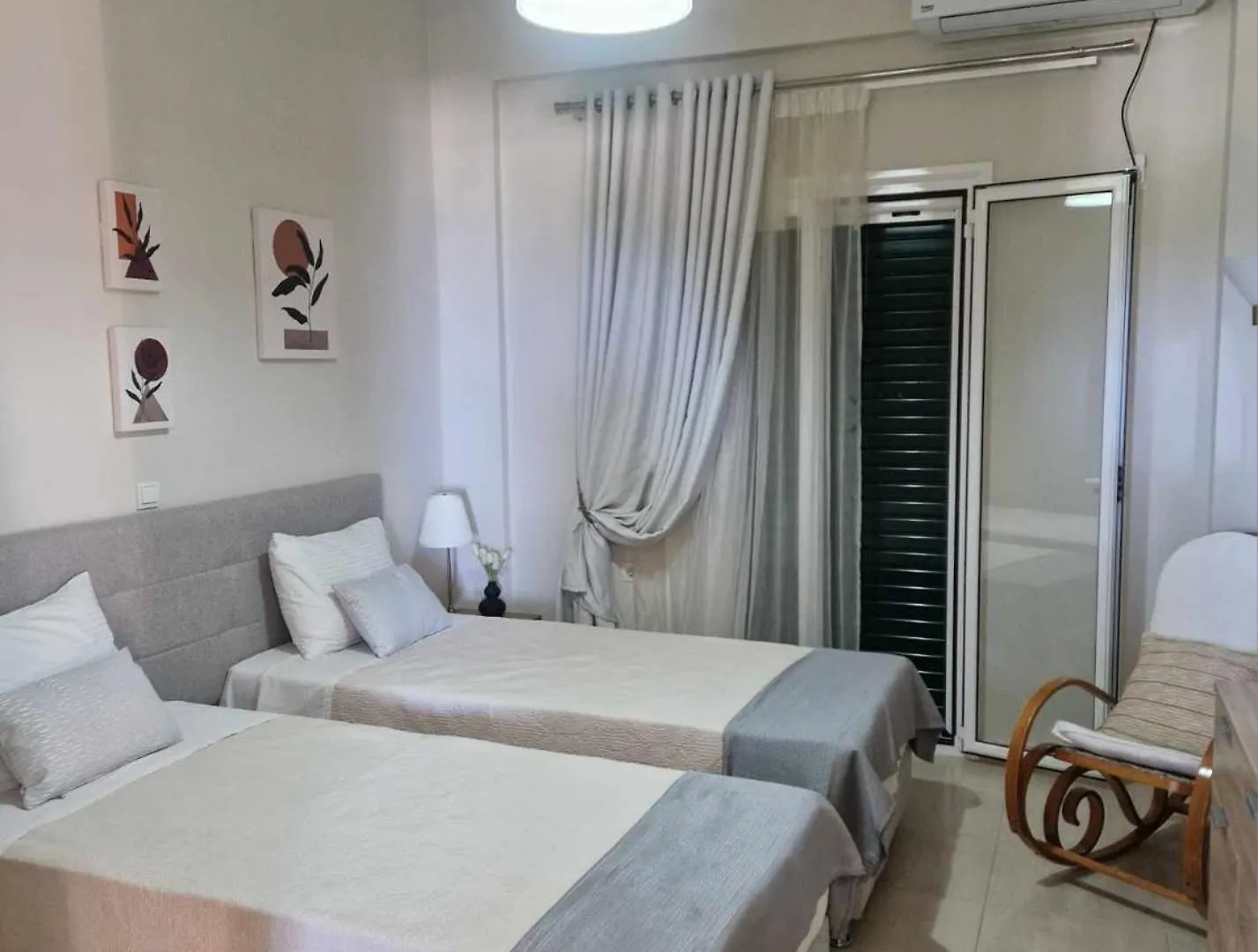 Lovely View Apartments Himare